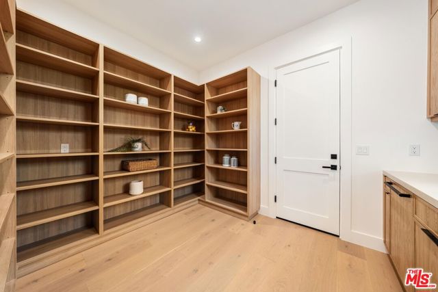 3267 Colby Avenue, Los Angeles CA: https://media.crmls.org/mediaz/a81a626a-a75b-45fe-9fda-db0dc15fd80c.jpg