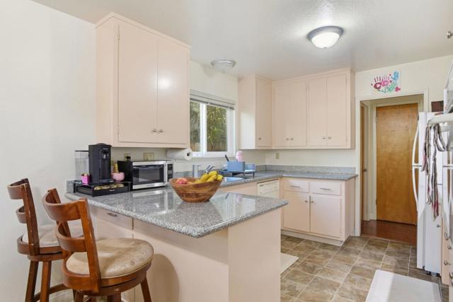 503 W Fox Court, Redwood City CA: https://media.crmls.org/mediaz/a81a7e1d-6917-4f1e-abd6-a4cbdda05c64.jpg