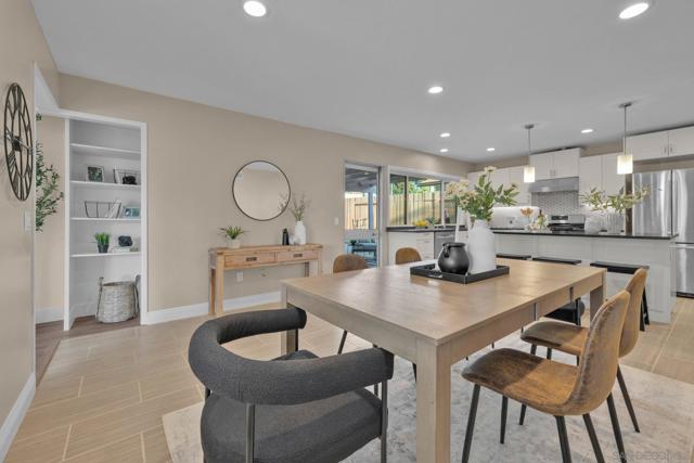 17133 Botero, San Diego CA: https://media.crmls.org/mediaz/a81b0573-3455-4369-aff3-35733d908ce8.jpg