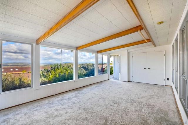 3660 Vista Campana N, Oceanside CA: https://media.crmls.org/mediaz/a81ba3ca-3342-41ac-858a-59e6620c9c5d.jpg