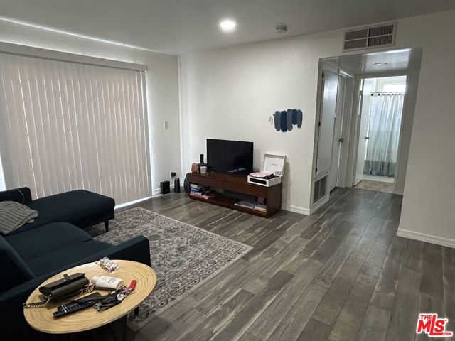 19531 E Cienega Avenue, Covina CA: https://media.crmls.org/mediaz/a81bf5f9-9601-4ea7-b9e3-03018f04975e.jpg