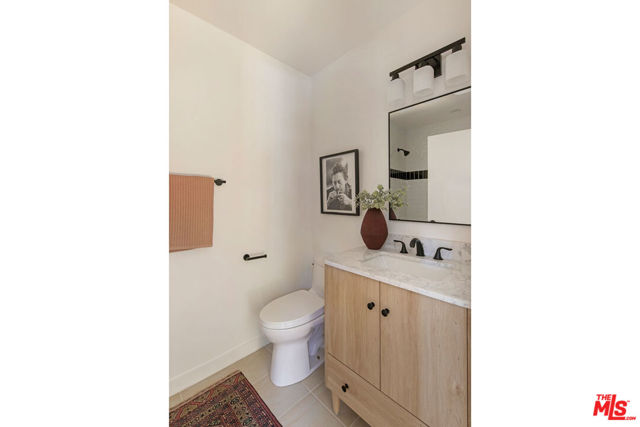 1327 Brampton Road, Los Angeles CA: https://media.crmls.org/mediaz/a81fc783-a64e-4c17-bdb4-172eb1e05f05.jpg