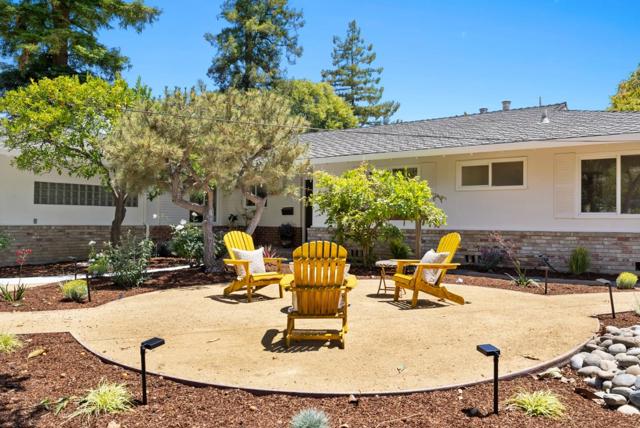 934 Hickory Way, Fremont CA: https://media.crmls.org/mediaz/a8203da5-ac27-4120-85dd-80cecf37bcb8.jpg