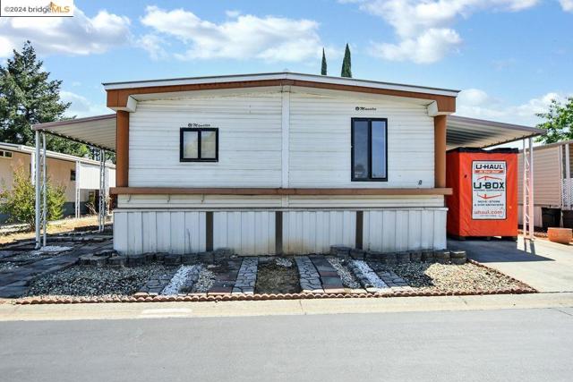 Image 25 of 28 For 103 Countess Way