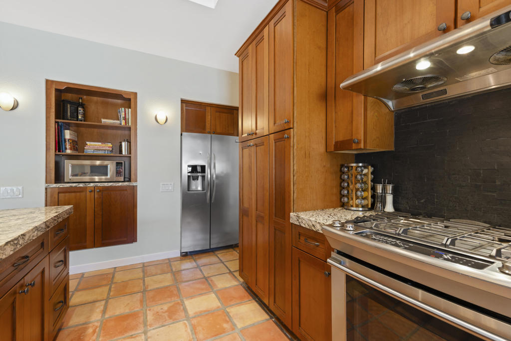 MLS #219130229DA image #13