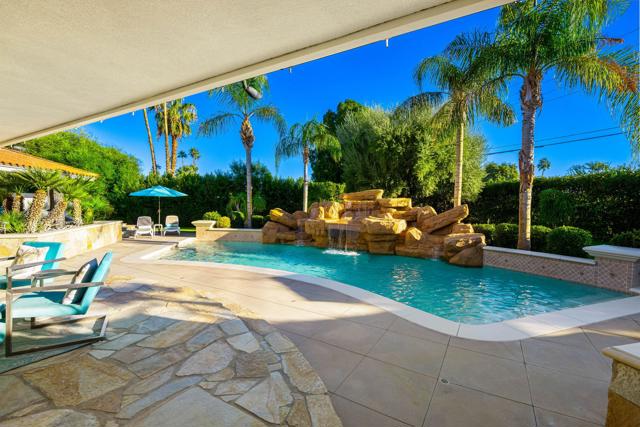 73484 Goldflower Street, Palm Desert CA: https://media.crmls.org/mediaz/a821dedd-9c48-4197-9599-7eecbc161f14.jpg