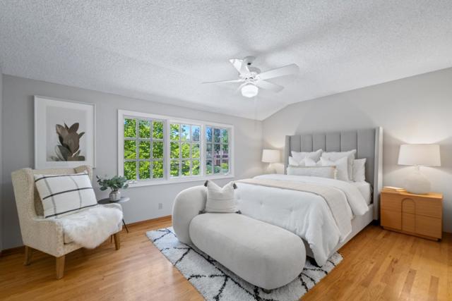 949 Wing Place, Stanford CA: https://media.crmls.org/mediaz/a822a997-9f98-4890-9746-566a875d6f3d.jpg