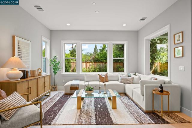 Image 8 of 38 For 257 Haleena Place