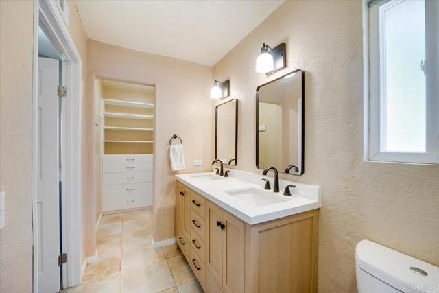 Detail Gallery Image 26 of 55 For 9068 Ellingham St, San Diego,  CA 92129 - 4 Beds | 3 Baths