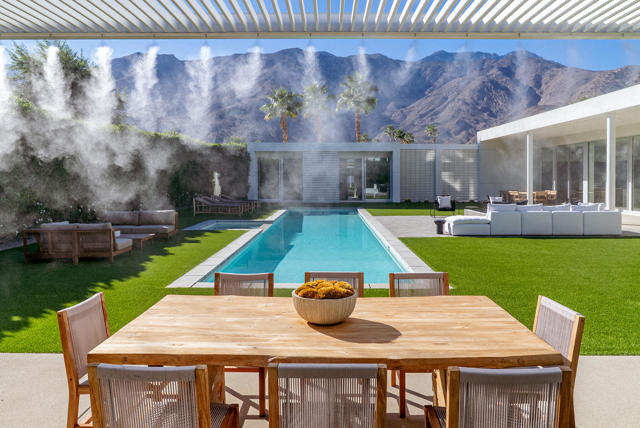3088 Linea Terrace, Palm Springs CA: https://media.crmls.org/mediaz/a823c677-907c-4e2d-94a7-b7cd7610144b.jpg