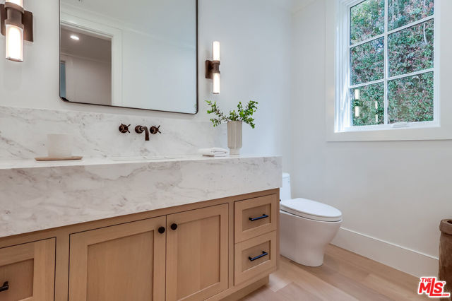 Drew Fenton | 427 N Bundy Drive Los Angeles CA | MLS: 7182819