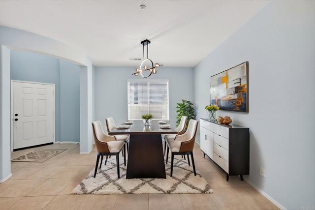 Detail Gallery Image 10 of 60 For 10254 Spruce Woodlands Way, Escondido,  CA 92026 - 3 Beds | 2 Baths