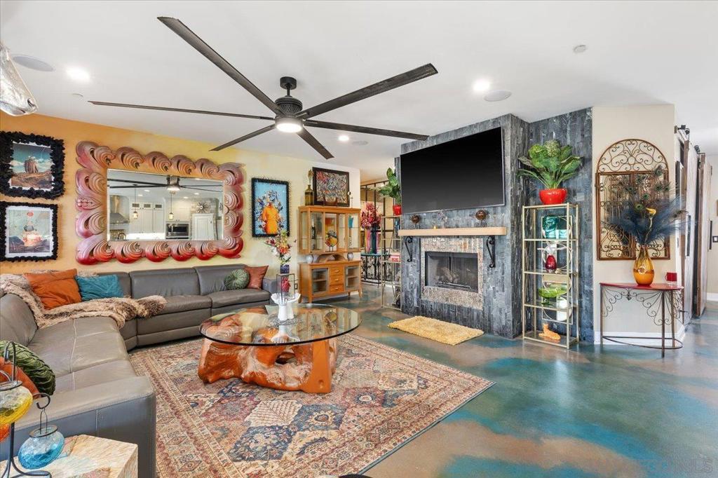 MLS #250034986SD image #25