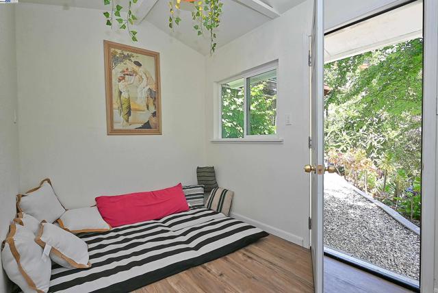 38 Saint Stephens Dr., Orinda CA: https://media.crmls.org/mediaz/a82524ae-a18f-4bad-adf8-a842a265bdfa.jpg