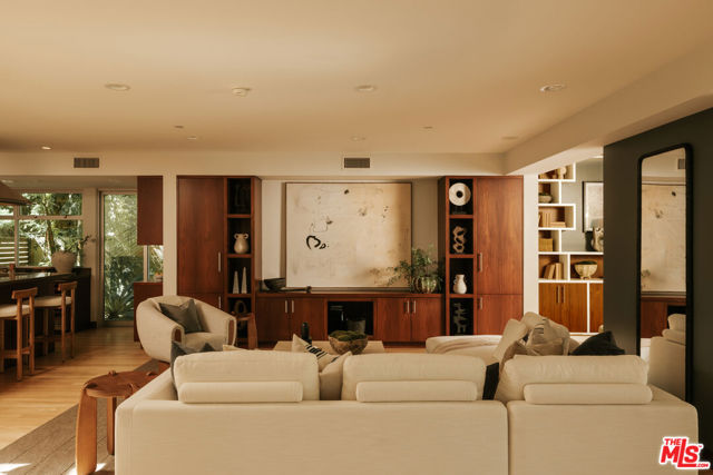 2643 34th Street photo 8