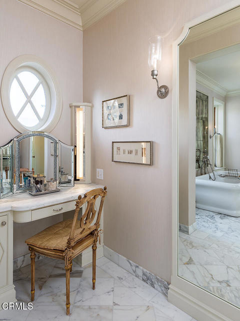 1425 Lombardy Road, Pasadena CA: https://media.crmls.org/mediaz/a825881c-91f6-4540-ae06-1995ec350706.jpg