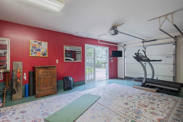 8543 Carmel Valley Road, Carmel Valley CA: https://media.crmls.org/mediaz/a825cbd8-92e2-4c16-9541-a4f4cf899d42.jpg