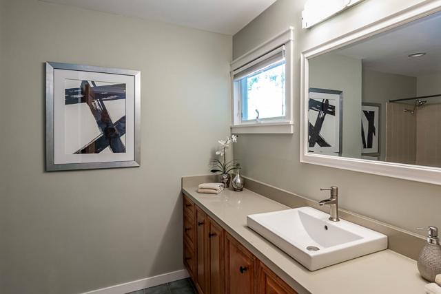 13250 Skyline Boulevard, Woodside CA: https://media.crmls.org/mediaz/a8268fd1-69ba-42c7-bf1a-1705263acad7.jpg