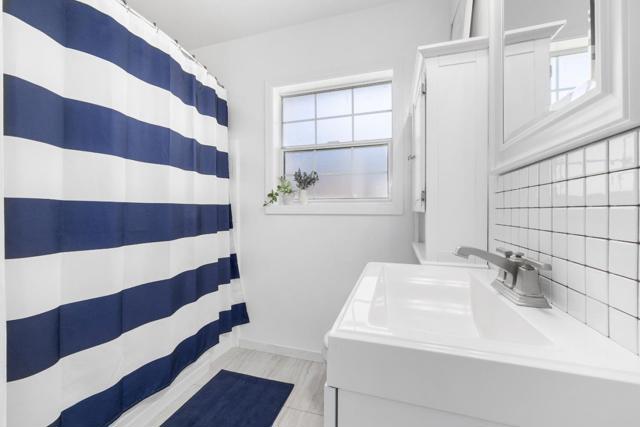 101 El Sereno Drive, Scotts Valley CA: https://media.crmls.org/mediaz/a826d4a2-b91b-495b-8bdd-7ad9056e1ba7.jpg