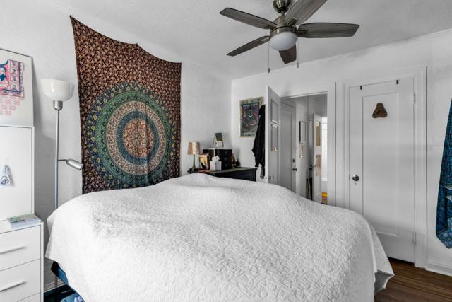 852 58th Street, Oakland CA: https://media.crmls.org/mediaz/a826eb35-cb2b-4e97-a245-2075006ca261.jpg