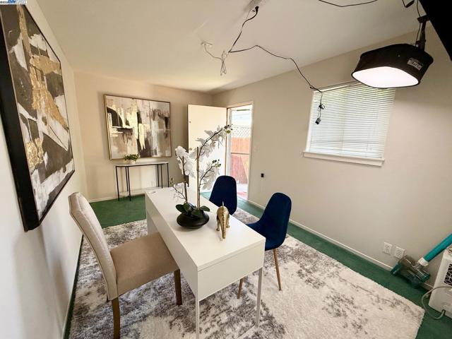 545 Central Ave, Alameda CA: https://media.crmls.org/mediaz/a826f0e9-7959-4308-bf4d-a3f67c1ffdb6.jpg
