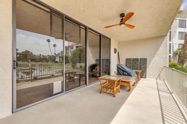 910 Island Drive, Rancho Mirage CA: https://media.crmls.org/mediaz/a8277c6a-3502-4139-9d70-3c7703d122b9.jpg