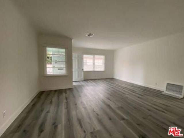 4269 Revere Place photo 5