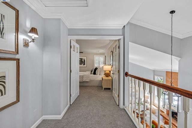 519 Ellesmere Dr, Walnut Creek CA: https://media.crmls.org/mediaz/a82891e8-2bfd-4623-a5bd-c234e55b4064.jpg