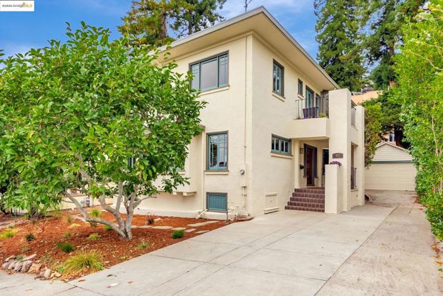 971 Santa Barbara Rd, Berkeley CA: https://media.crmls.org/mediaz/a8290ea7-df76-45eb-b1fc-75bbd0b31103.jpg