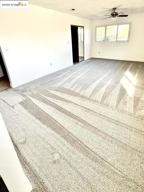 1916 Gamay DR, Oakley CA: https://media.crmls.org/mediaz/a8292ff5-834d-47f5-a827-ce7bd5b6e786.jpg