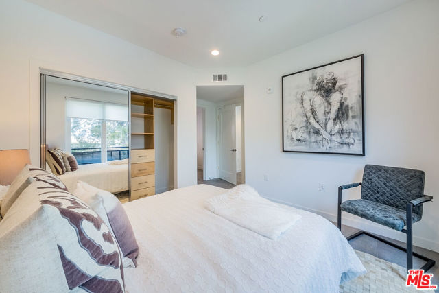 214 S Westmoreland Avenue, Los Angeles CA: https://media.crmls.org/mediaz/a829bafc-bf96-4b8c-8179-6bd3c5a6cabf.jpg