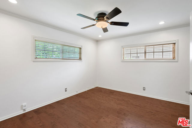 3141 Fairmount Avenue, La Crescenta CA: https://media.crmls.org/mediaz/a82a0a98-ca93-4a20-89b5-29cf19f89c53.jpg
