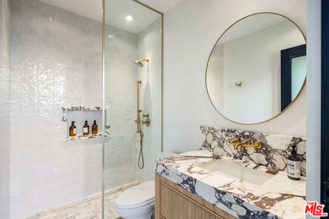 11753 Wetherby Lane, Los Angeles CA: https://media.crmls.org/mediaz/a82bb7c9-2bae-4b7e-a4d8-629475b6ff0f.jpg