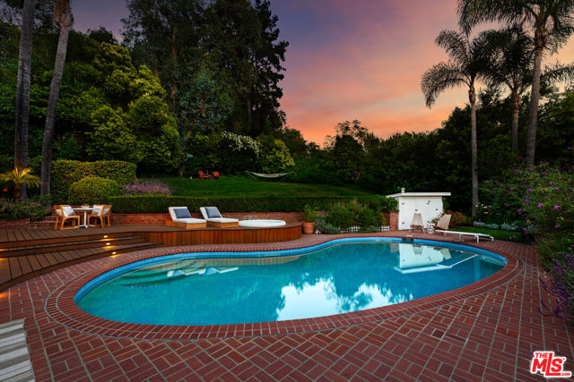 11818 Laurel Hills Road, Studio City CA: https://media.crmls.org/mediaz/a82c92da-0842-4071-a86d-80a85735e1e9.jpg