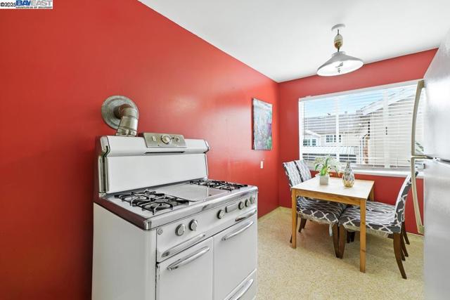 1677 Johnson St, San Leandro CA: https://media.crmls.org/mediaz/a82e0906-b3e7-4fed-b946-a93da92202ca.jpg