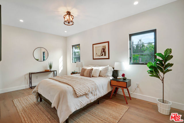 8617 Rugby Drive, West Hollywood CA: https://media.crmls.org/mediaz/a82eb53e-1f4f-4c5b-bb8b-e488e99d6838.jpg