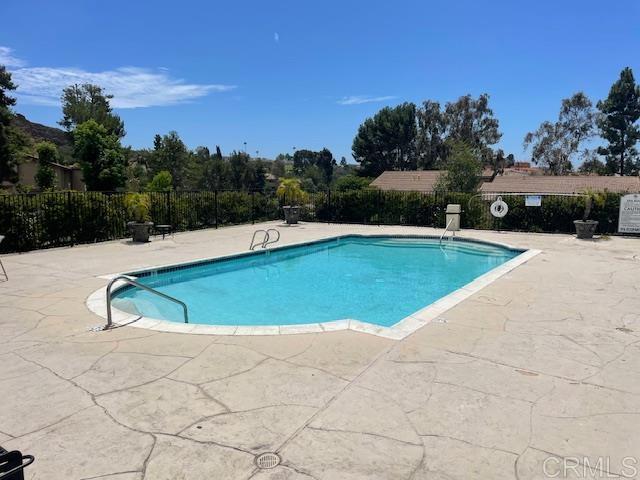 3796 San Ramon Dr, Oceanside CA: https://media.crmls.org/mediaz/a82f4ed5-ac3c-43a4-af0d-853567dd060b.jpg