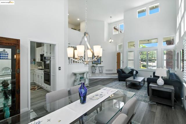 2201 Mark Twain Drive, Antioch CA: https://media.crmls.org/mediaz/a82f7f61-59ba-4fde-a507-c8bcfd6a6cf6.jpg