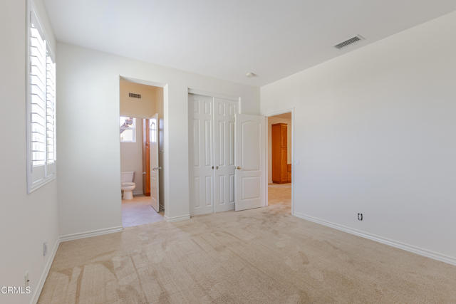 3911 Lilac Canyon Lane, Altadena CA: https://media.crmls.org/mediaz/a82fcc91-4573-4410-9c89-67e66cc0b4e8.jpg