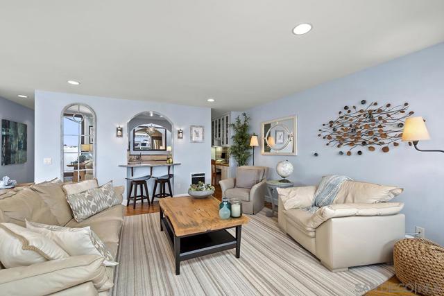 356 Prospect Street, La Jolla CA: https://media.crmls.org/mediaz/a8313d15-c8d6-46c5-93df-8993d6299f4c.jpg