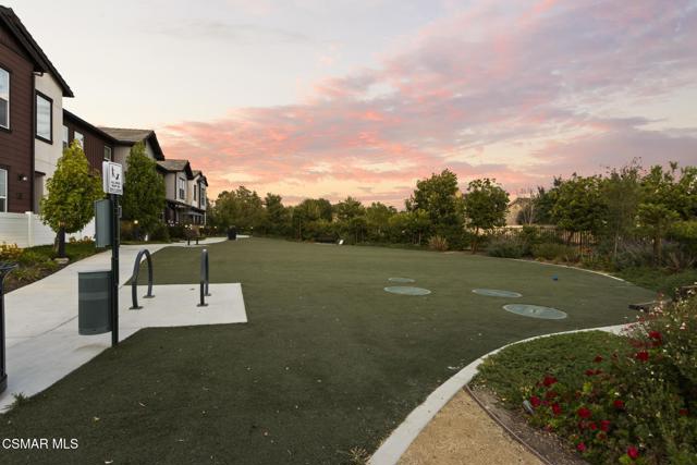 230 Farmhouse Drive, Simi Valley CA: https://media.crmls.org/mediaz/a831a5dc-b4cf-457f-b087-5b5c7ef6efd5.jpg