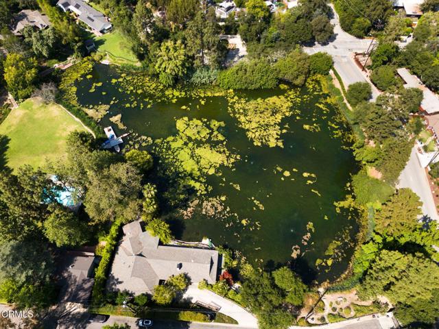 1256 Club House Drive, Pasadena CA: https://media.crmls.org/mediaz/a831fed3-cd27-44c7-8272-96d1953f25d2.jpg