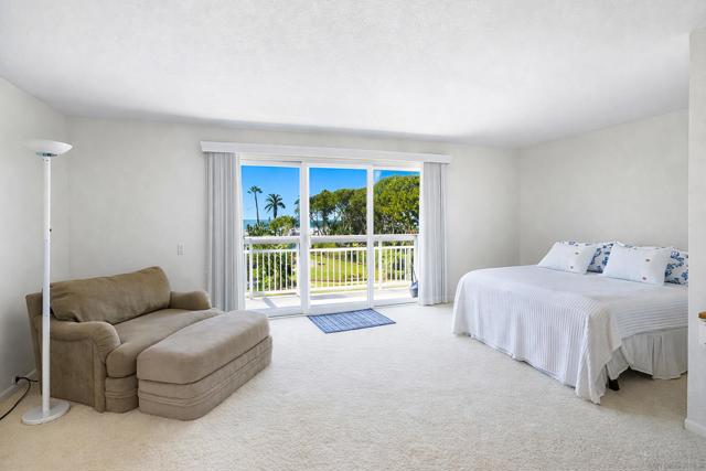 22 Montego Ct, Coronado CA: https://media.crmls.org/mediaz/a8329de5-704e-41ff-a5e0-b81a4a834a8a.jpg