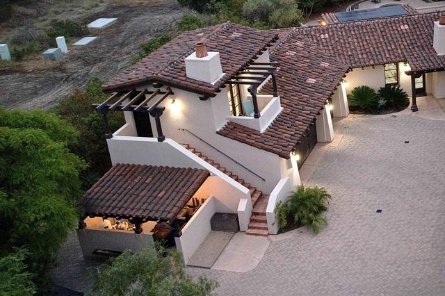 14911 Encendido, San Diego CA: https://media.crmls.org/mediaz/a832d7ce-418c-41d7-b516-791432e86b08.jpg