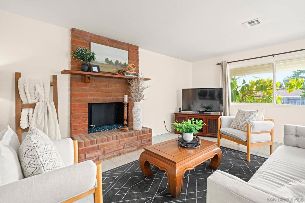 14105 Durhullen Dr - photo 2