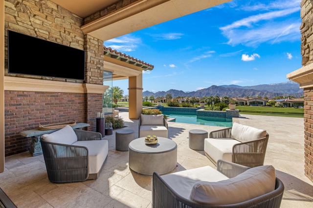 75741 Via Stia, Indian Wells CA: https://media.crmls.org/mediaz/a8352fb2-1085-4b64-a92f-cacd61157b9b.jpg