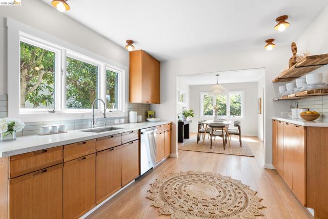 Image 16 of 60 For 260 Grizzly Peak Blvd