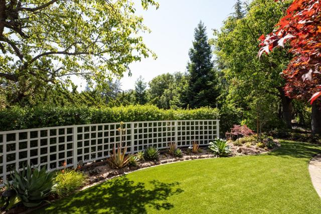13801 Templeton Place, Los Altos CA: https://media.crmls.org/mediaz/a835a90c-eded-48d5-bc33-b9bd4713e1ef.jpg
