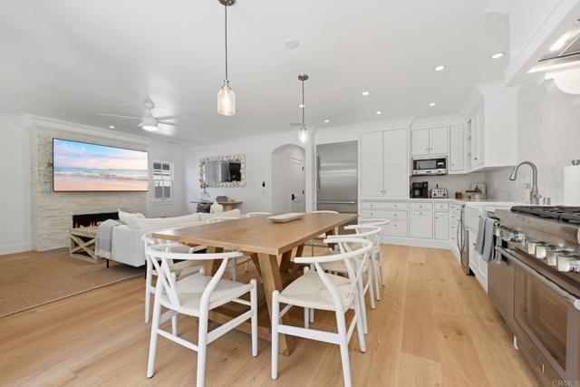 Detail Gallery Image 16 of 54 For 1820 Coast Bld, Del Mar,  CA 92014 - 4 Beds | 3/1 Baths