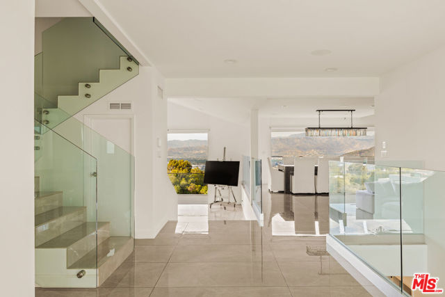 7377 Pyramid Place photo 4